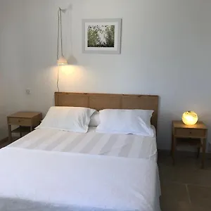 Couette-café Hôtes Les Garrigues, Cucuron
