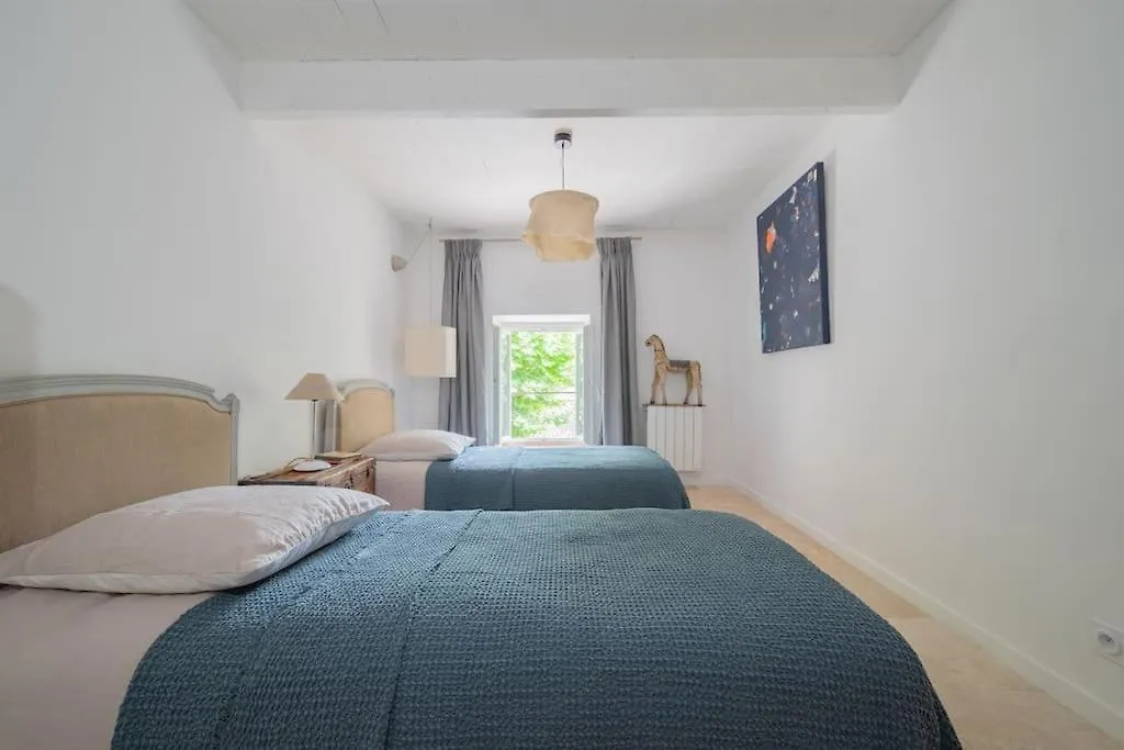 Holiday home La Suite D'Amour Cucuron : Une Maison De Village.