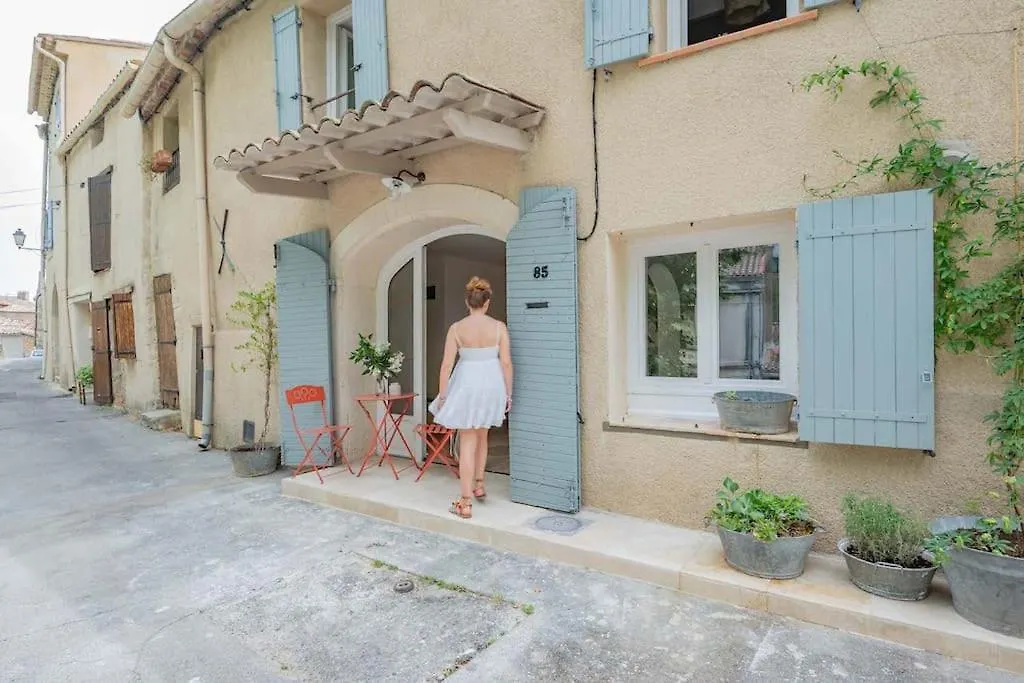 La Suite D'Amour Cucuron : Une Maison De Village. Holiday home