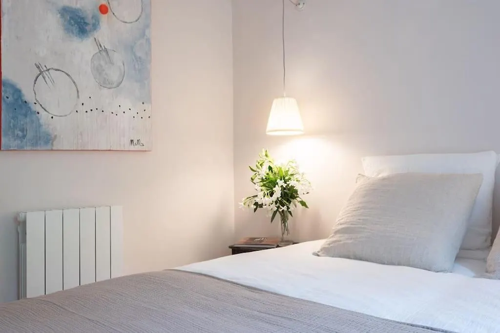 Holiday home La Suite D'Amour Cucuron : Une Maison De Village.